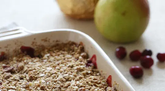 Dessert recipe for Warm Pear Cranberry Crisp by Skinnytaste | Harry & David