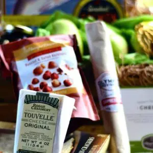 Appetizers and finger foods fit for royalty. Our meat and cheese baskets are packed with goodies that any guest will enjoy.