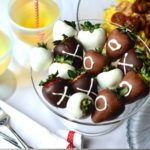 Tips for Valentine’s Brunch with XOXO Chocolate Dipped Strawberries