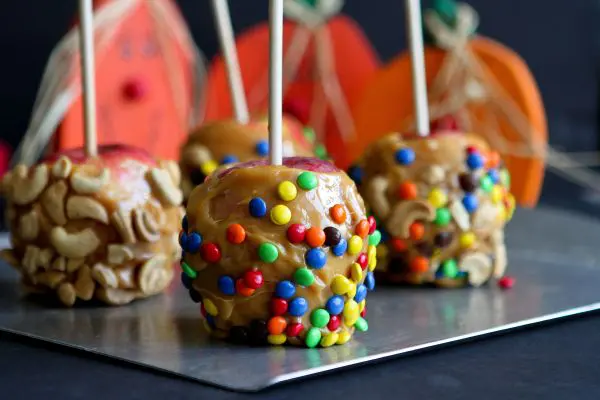 Halloween Caramel Apple Kit 1