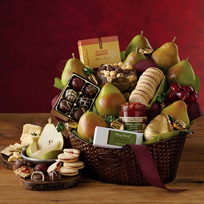 Favorites Gift Basket | Harry & David Christmas Baskets