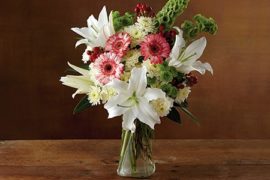Holiday Lily Bouquet | Delivered from Harry & David