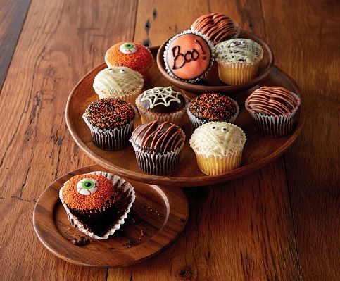 Halloween Dipped Cupcakes | Halloween Treats | Harry & David
