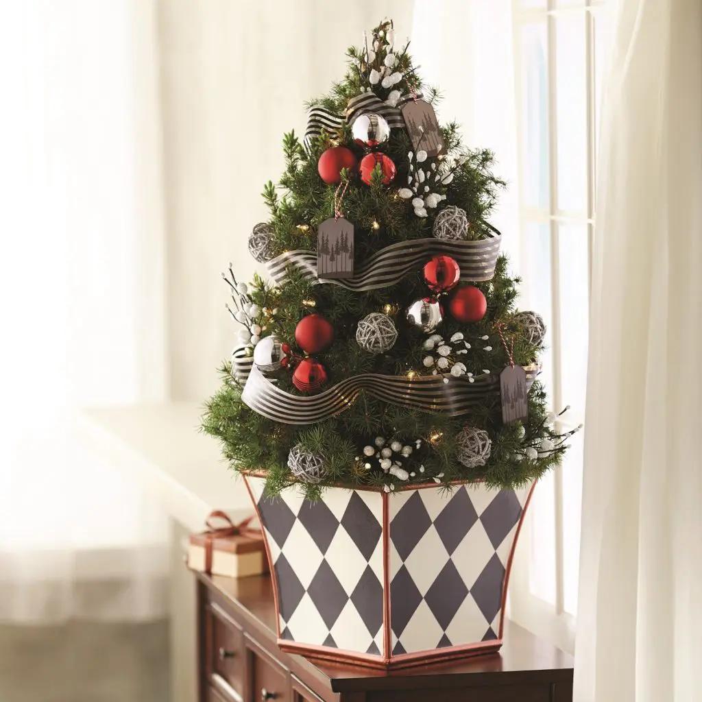 Christmas Decoration Tree