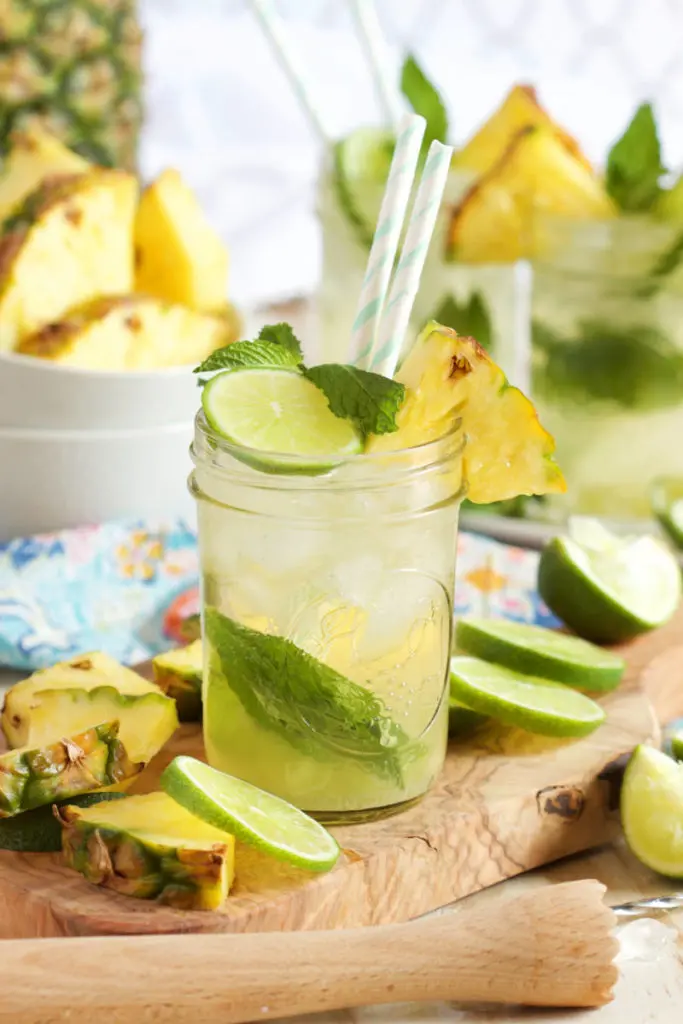 Sparkling Pineapple Cocktail - New Mojito