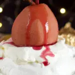 A Winter-Favorite: Mulled Wine Pear Pavlova