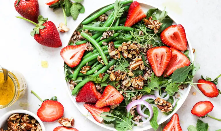 Plant-Based Strawberry Salad With Maple-Nut Clusters