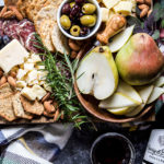 How To Host a Wine Pairing Friendsgiving Party
