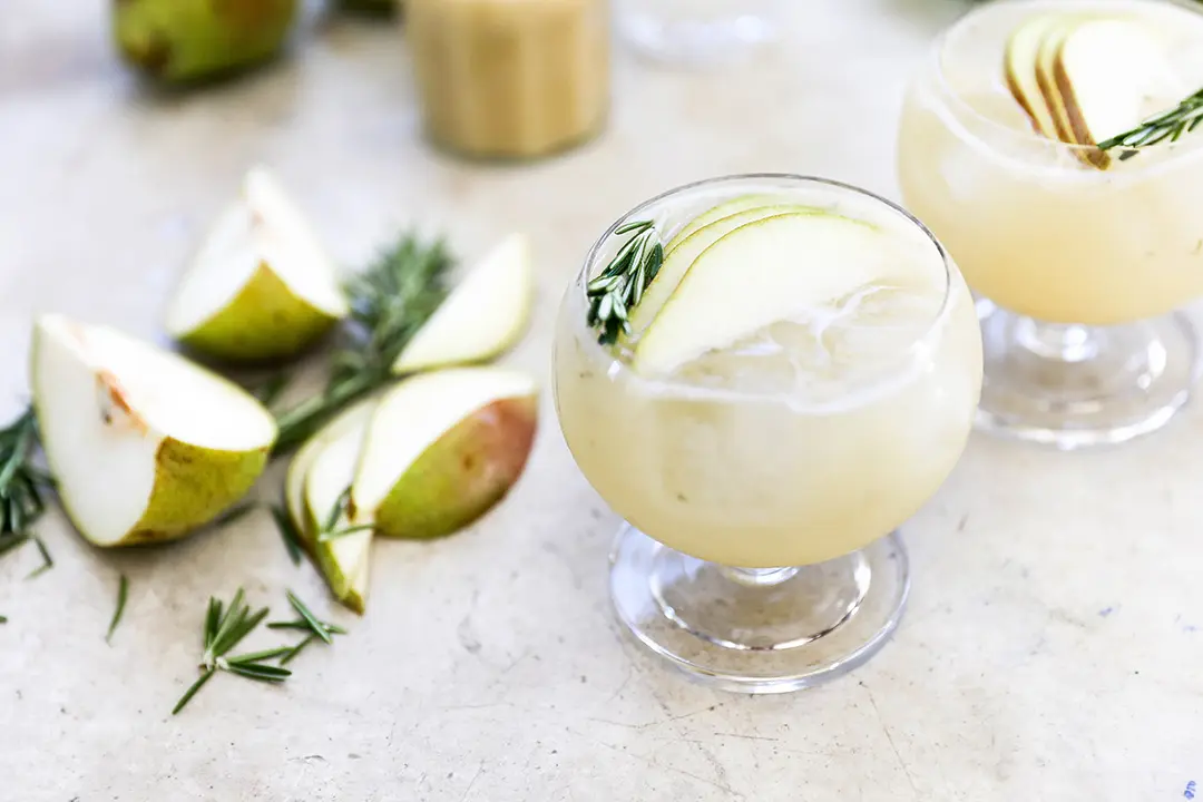 Pear Gin Fizz holiday cocktail recipe