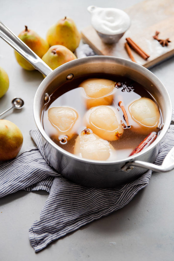 poaching liquid to poach pears