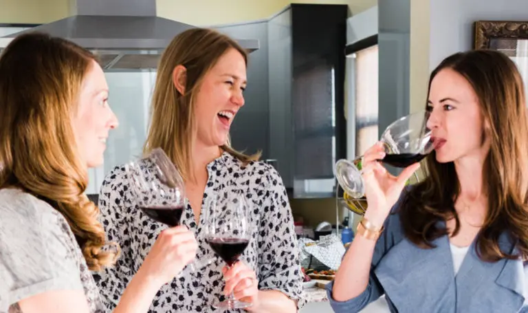 Wine Guide: 4 Tips for Wine Tasting Like a Pro