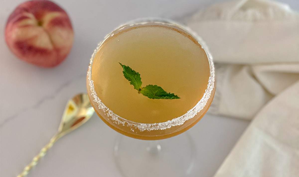 white peach mint julep