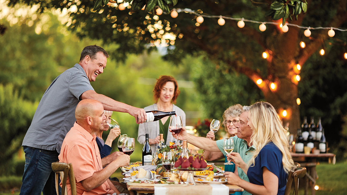 BBQ Master Class: 5 Must-Have Tips for the Perfect Outdoor Party 