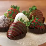 Top Drink Pairings With Chocolate-Covered Strawberries