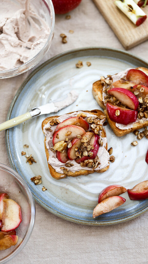 Apple crisp toast on a plate.