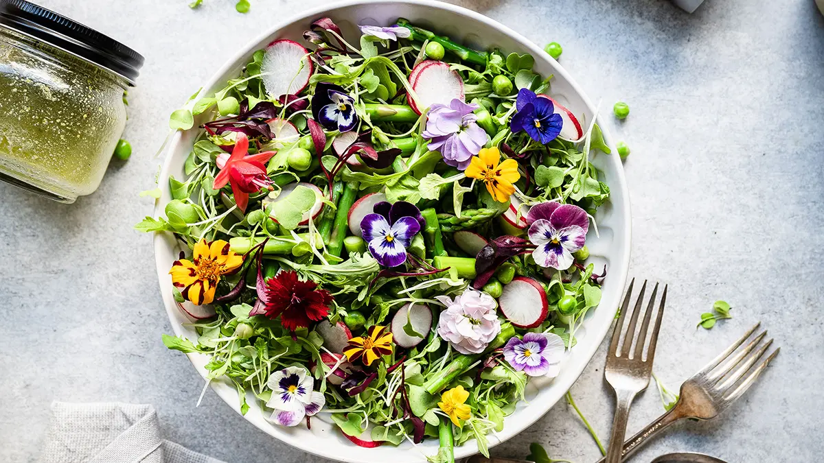 Edible Flowers: Flash and Flavor for Summer Salads - Earthbound Farm