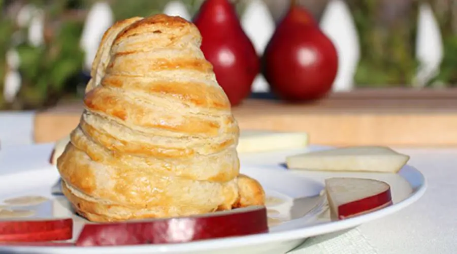 baked pear recipe with puff pastry