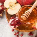 Traditional Rosh Hashanah Foods to Nosh on During the Jewish New Year