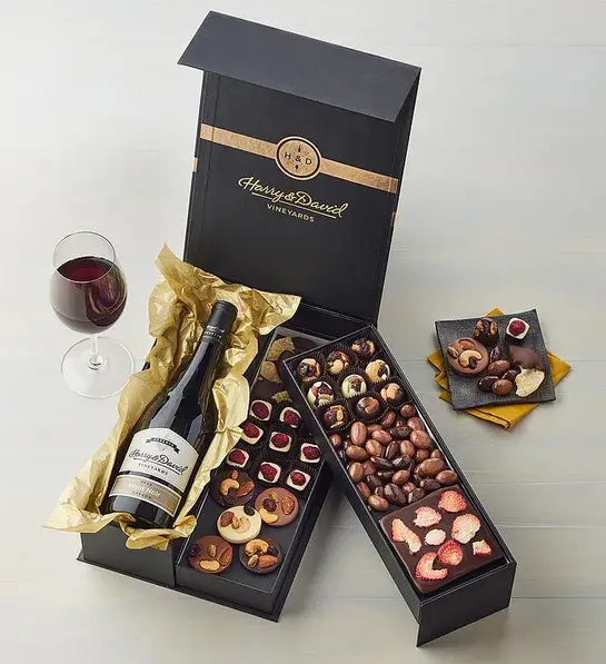 Best gifts with a box of wine and chocolate.