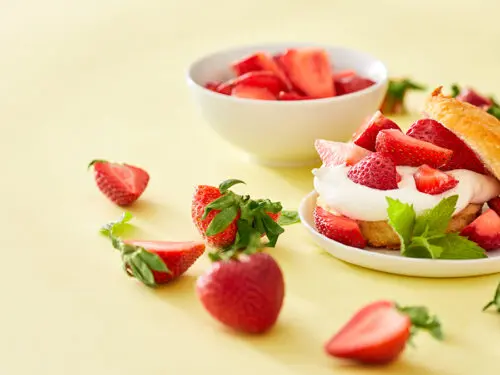 strawberry recipes hero